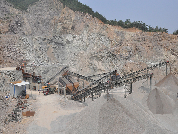 300TPH Cobble Crushing Line In Russia